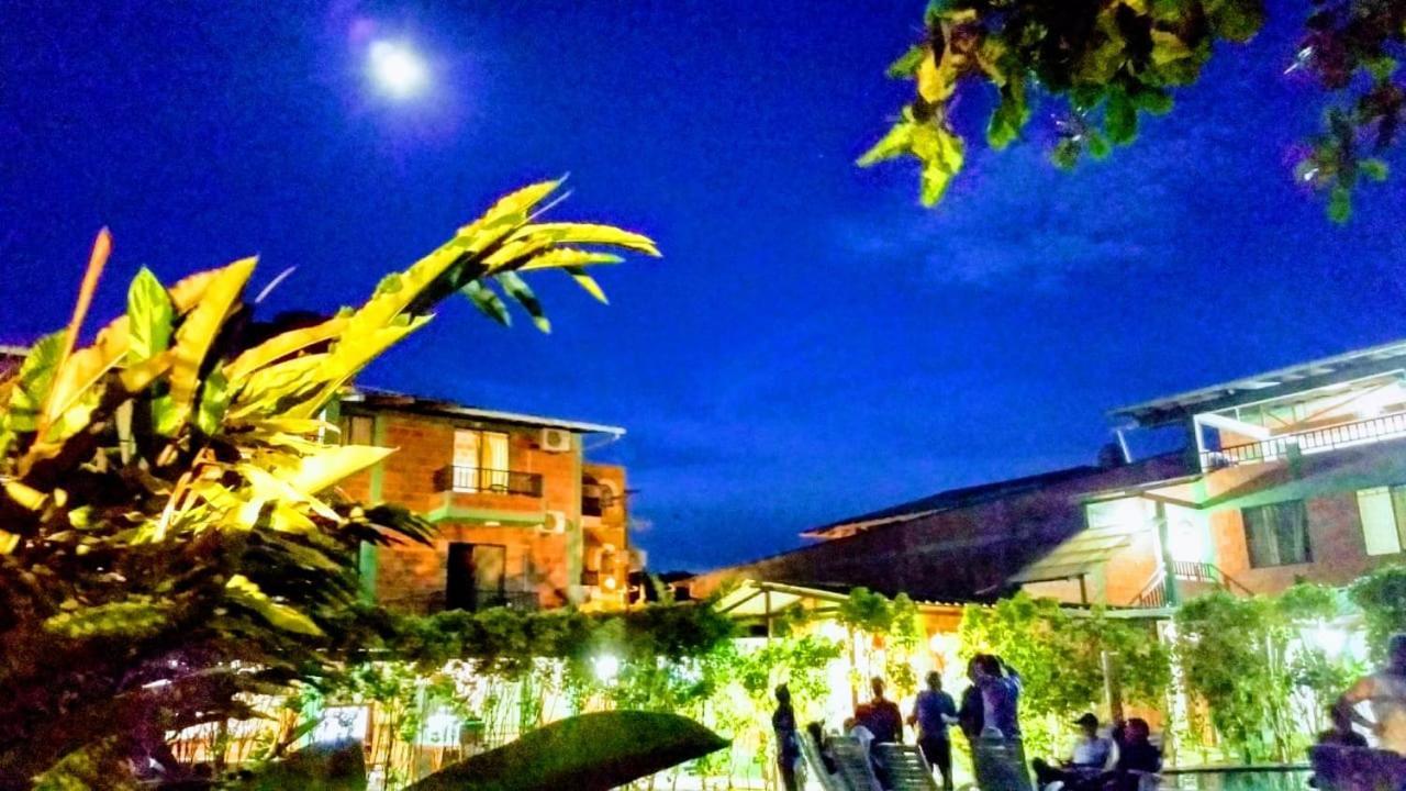 Hotel Bahia Yubarta 바이아 솔라노 외부 사진